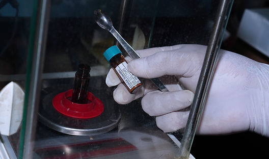 Precision weighing of a reagent
